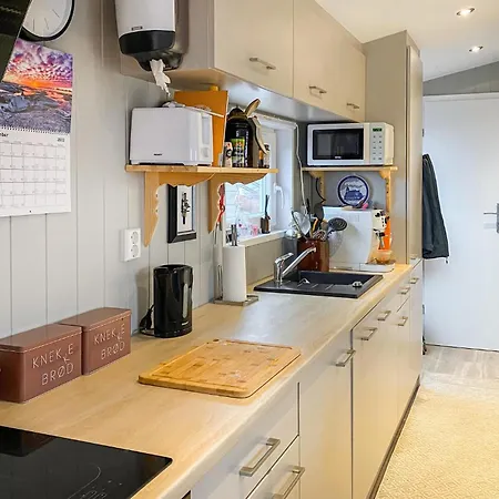 Lovely In With Kitchen *